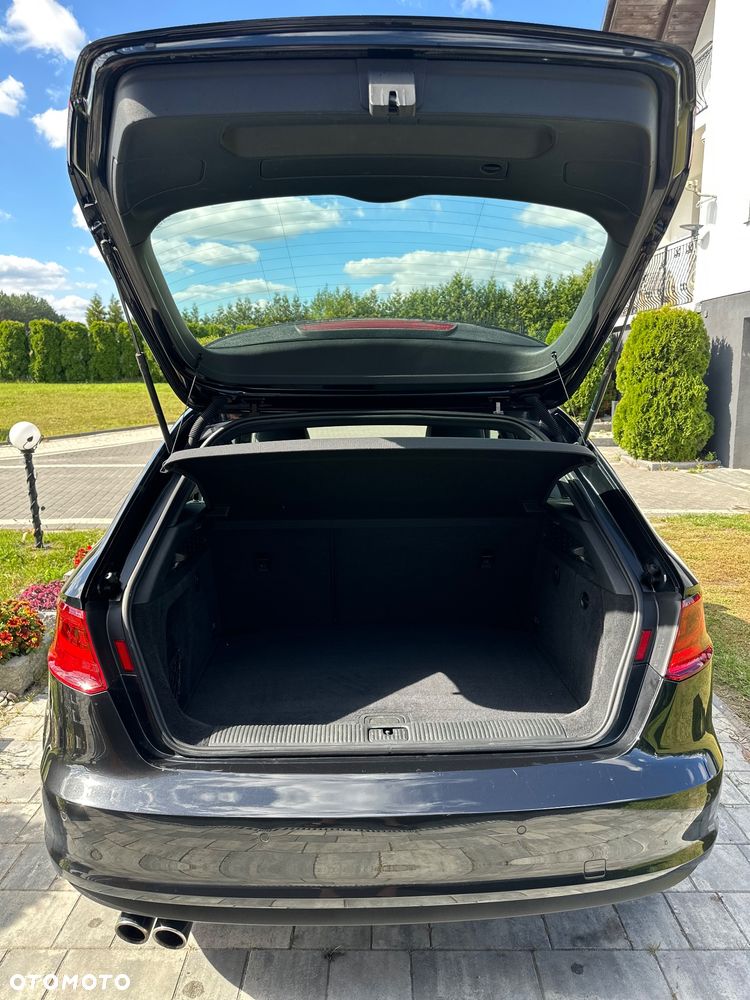 Audi A3 Sportback 2.0 TDI S line Sportpaket - 9