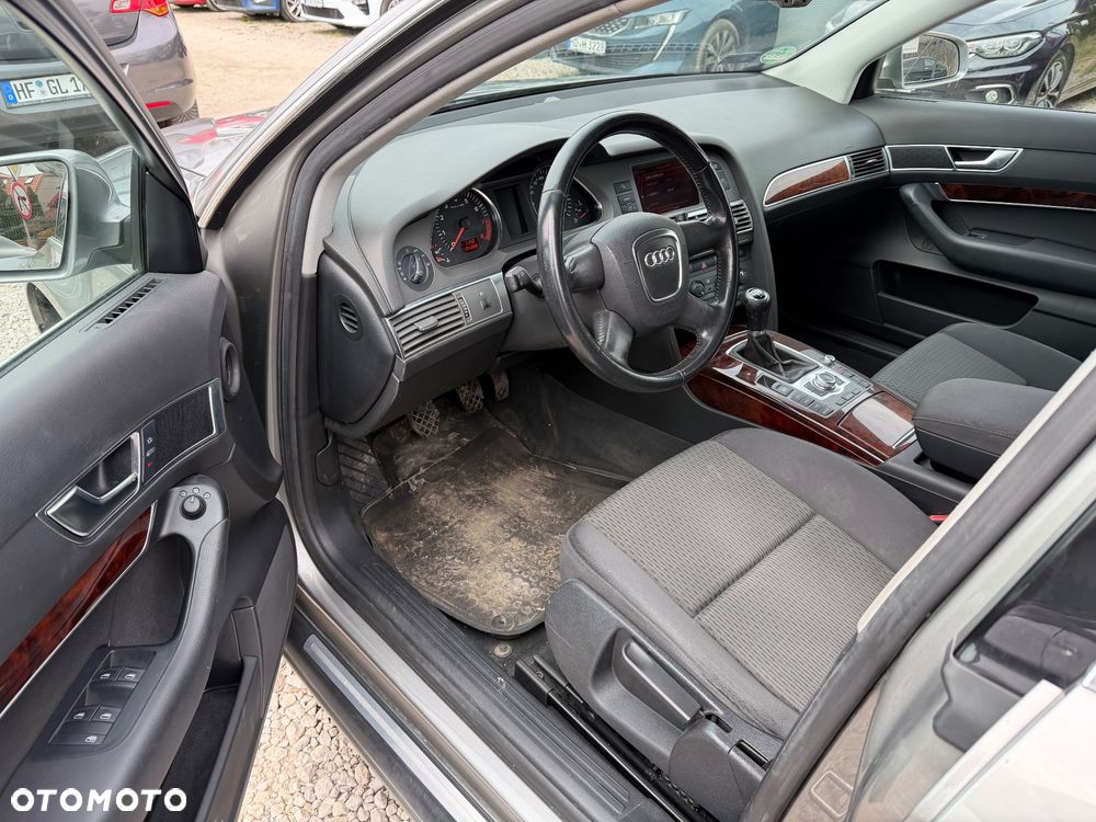 Audi A6 Avant 2.4 - 21