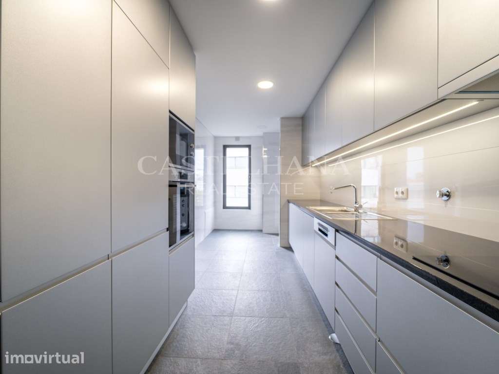 Apartamento T3 com varanda na Boavista, Porto - Grande imagem: 2/72
