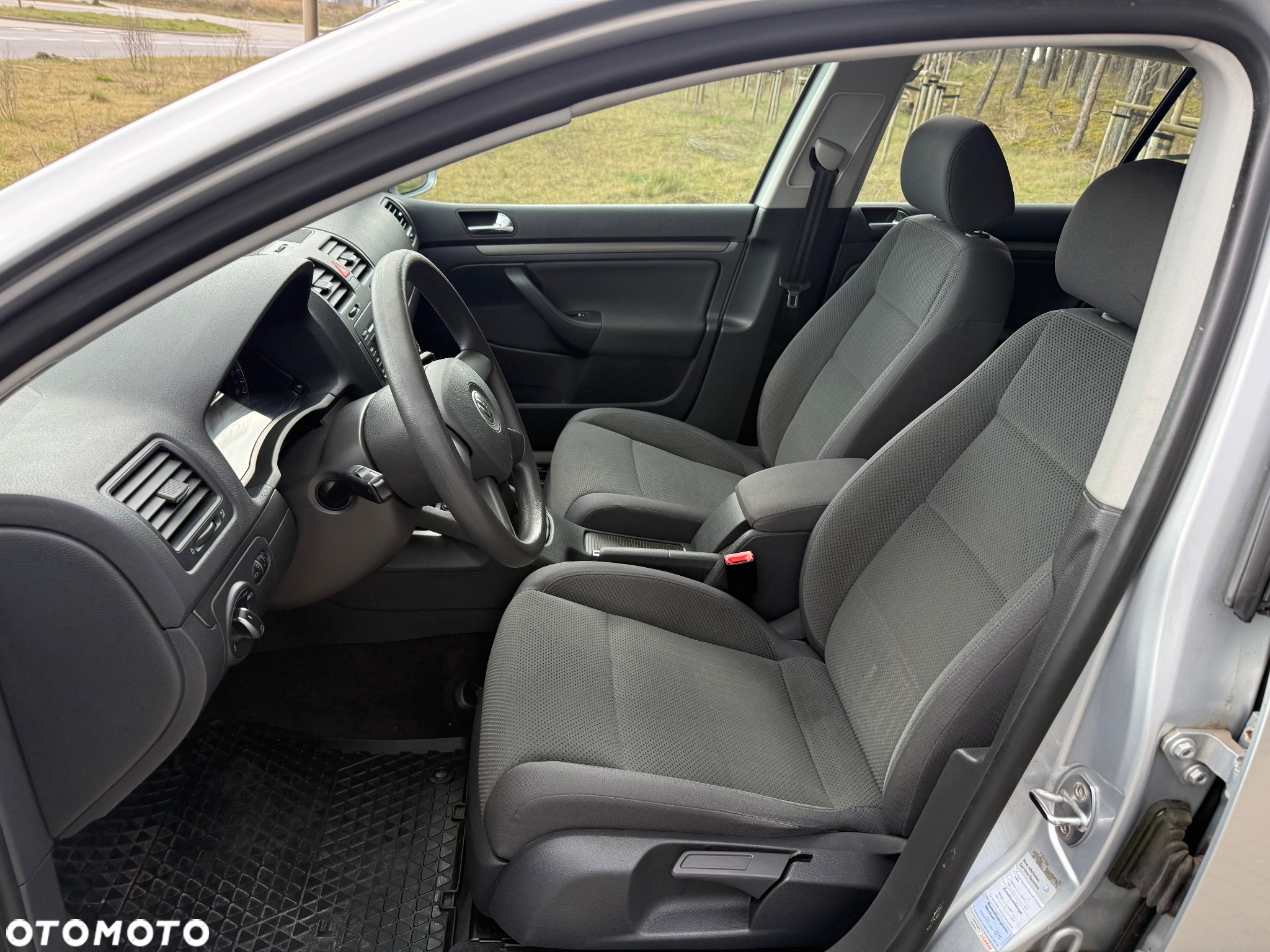 Volkswagen Golf - 10