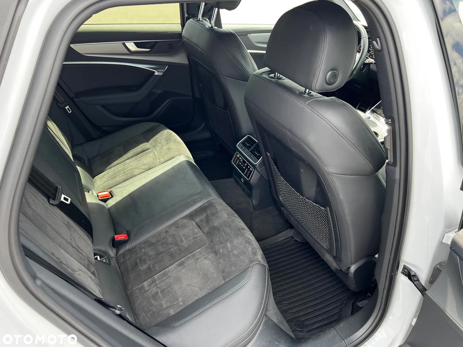 Audi A6 Allroad 3.0 TDI Quattro S tronic - 28