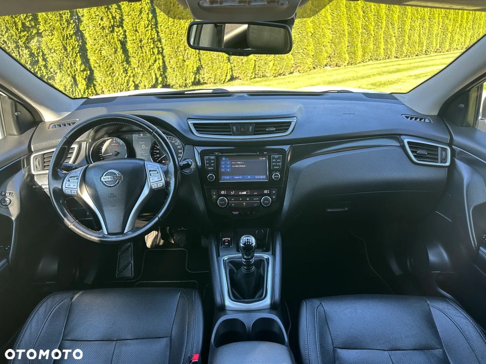 Nissan Qashqai 1.6 DIG-T TEKNA+ - 22