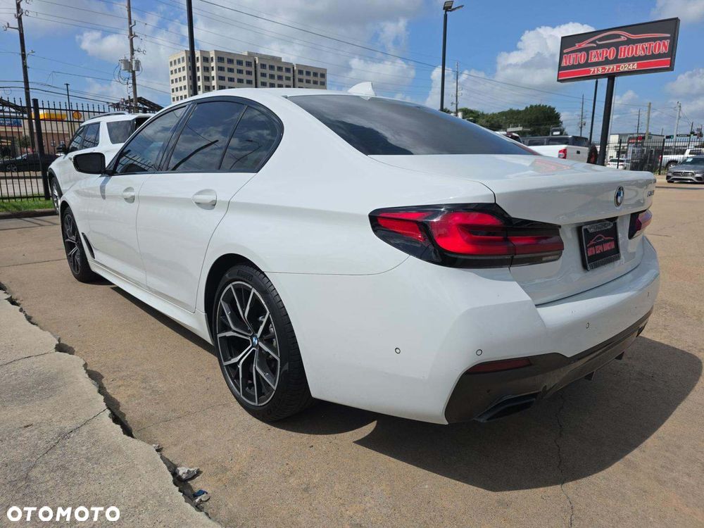 BMW Seria 5 530i M Sport Edition - 3