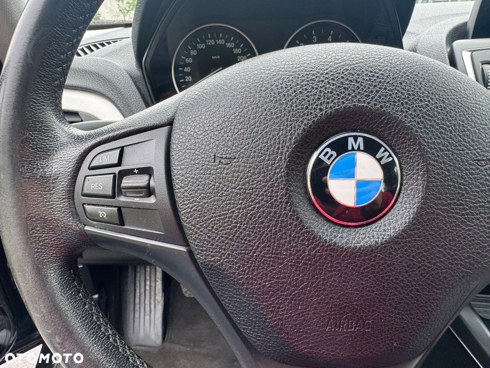 BMW Seria 1 118i Edition Metropolitan - 18