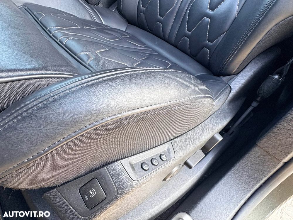 Peugeot 3008 1.2 PureTech 130 EAT8 GT - 21