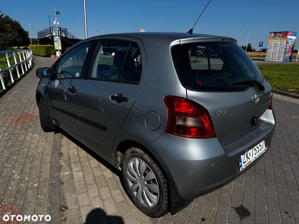 Toyota Yaris 1.3 Luna A/C - 5