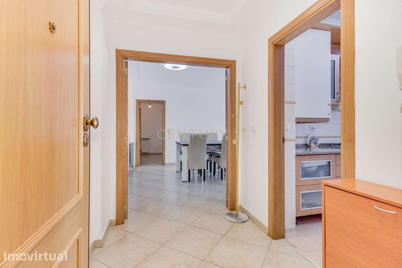 T3 em condomínio privado com terraço e box Vila Ronda, Carregado - Grande imagem: 4/34