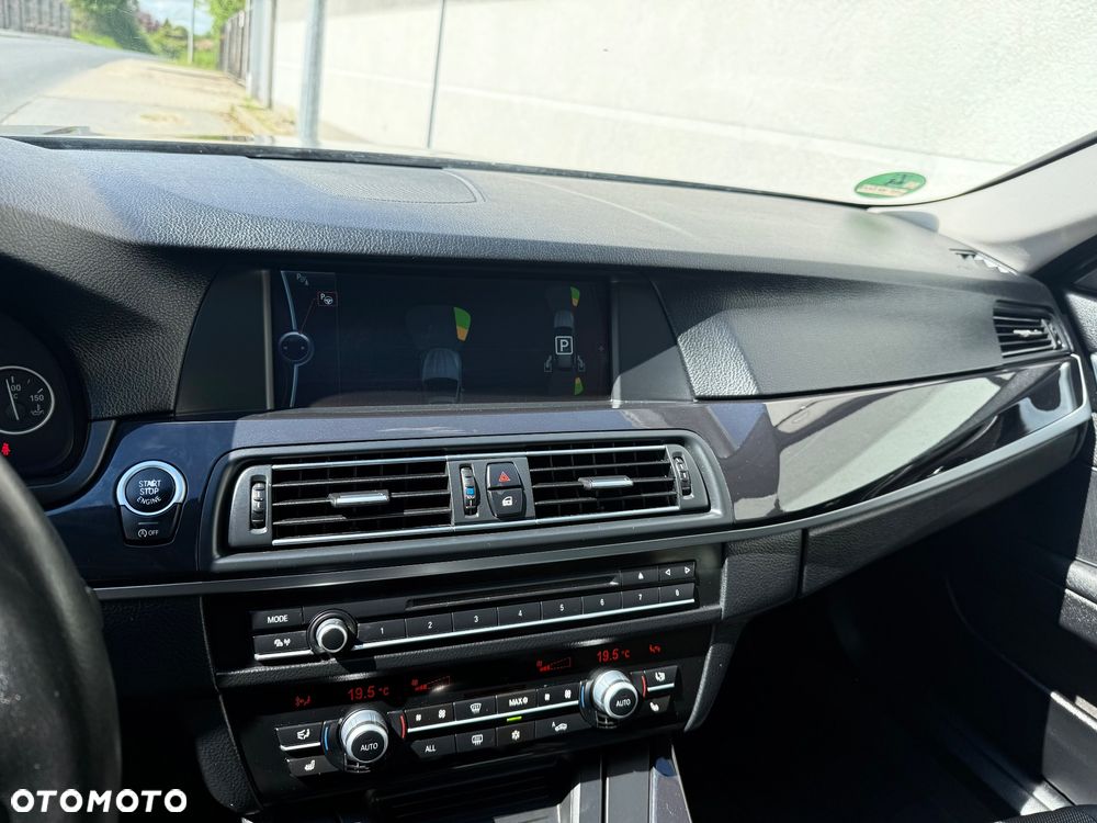 BMW Seria 5 520d Blue Performance - 20