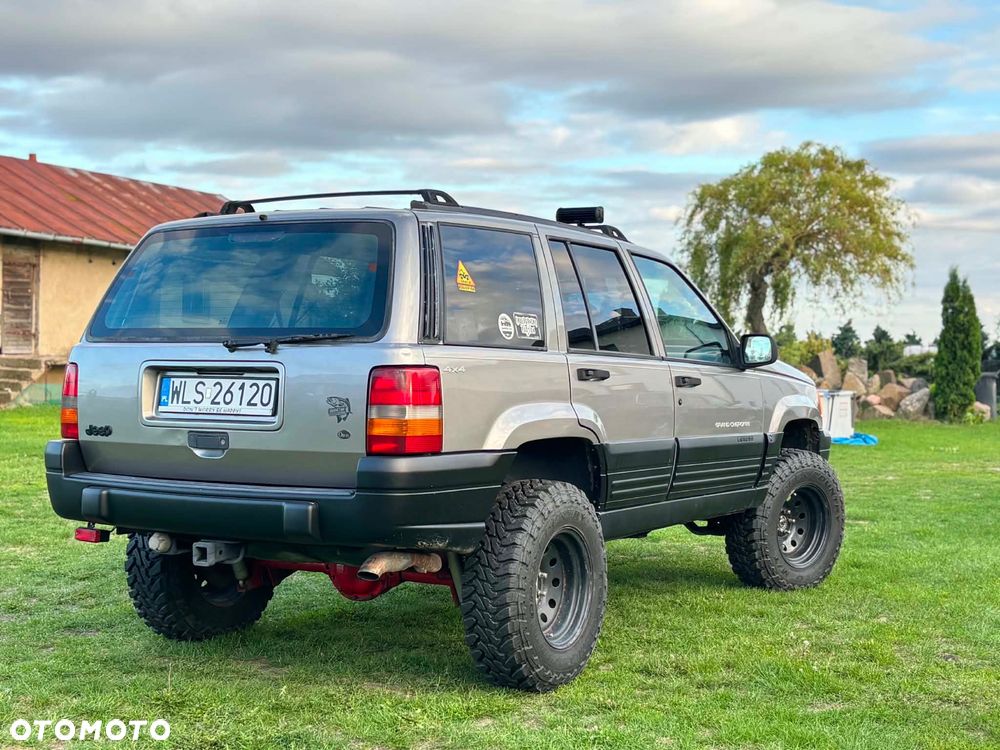 Jeep Grand Cherokee - 8