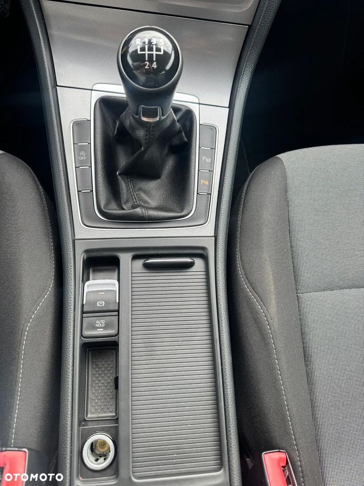 Volkswagen Golf Variant 1.6 TDI BlueMotion Technology Comfortline - 18