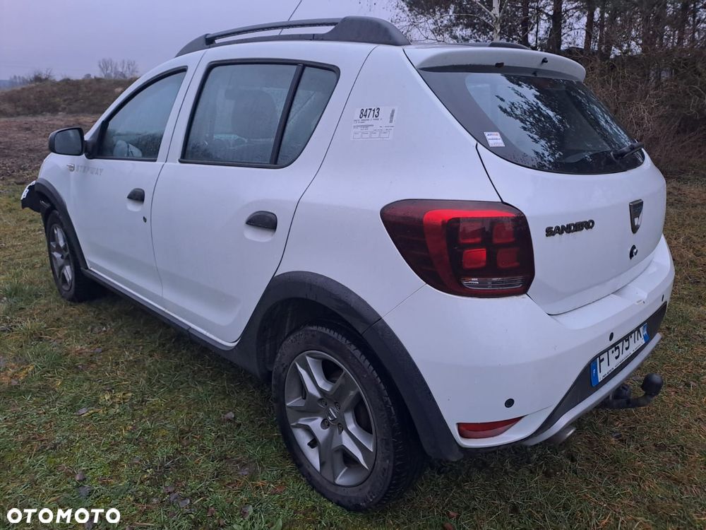 Dacia Sandero Stepway Blue dCi 95 Essential - 6