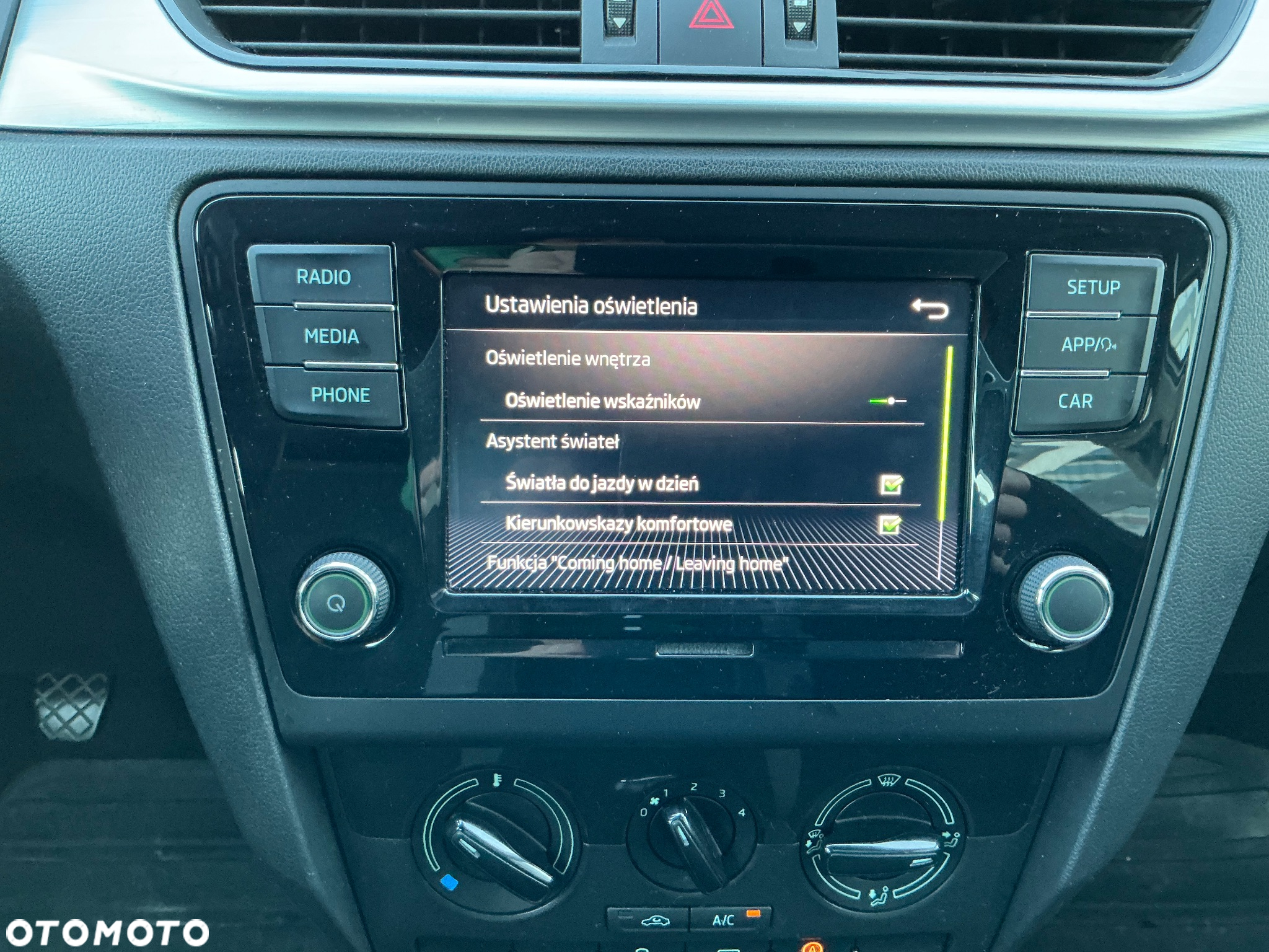 Skoda RAPID 1.0 TSI Ambition - 33