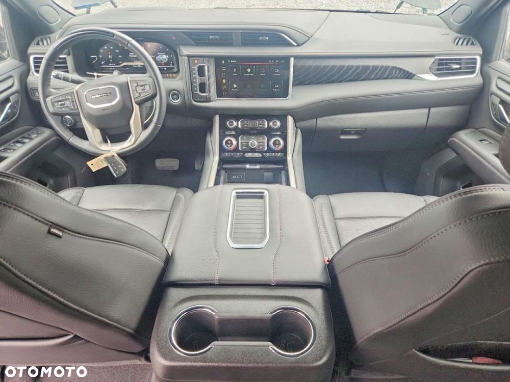 GMC Yukon - 9