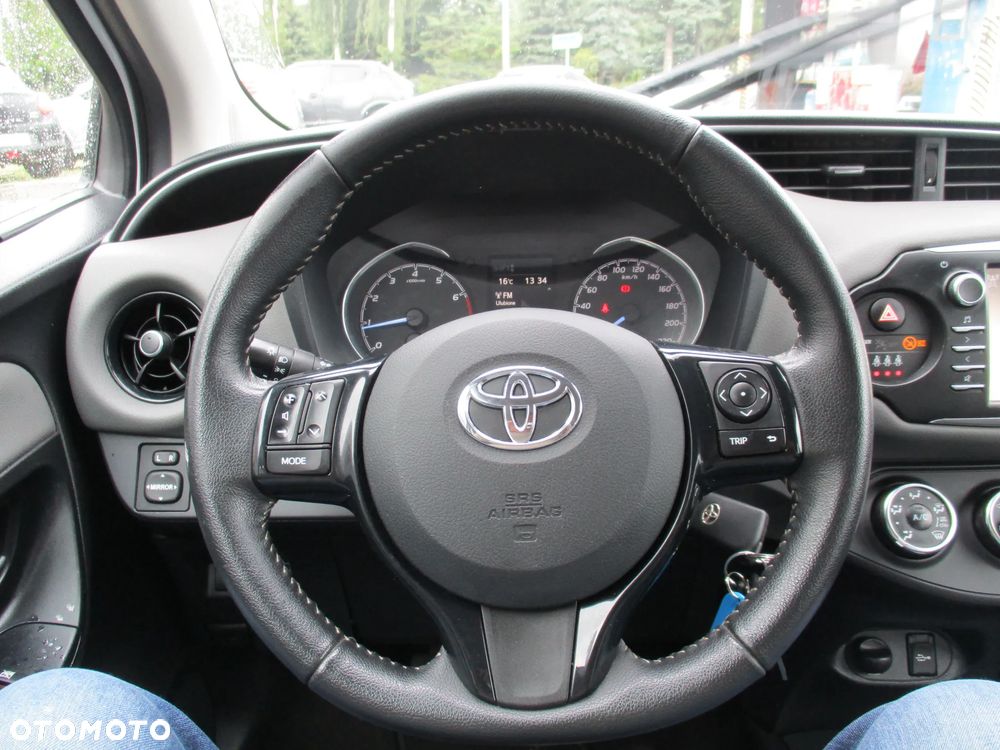 Toyota Yaris - 11