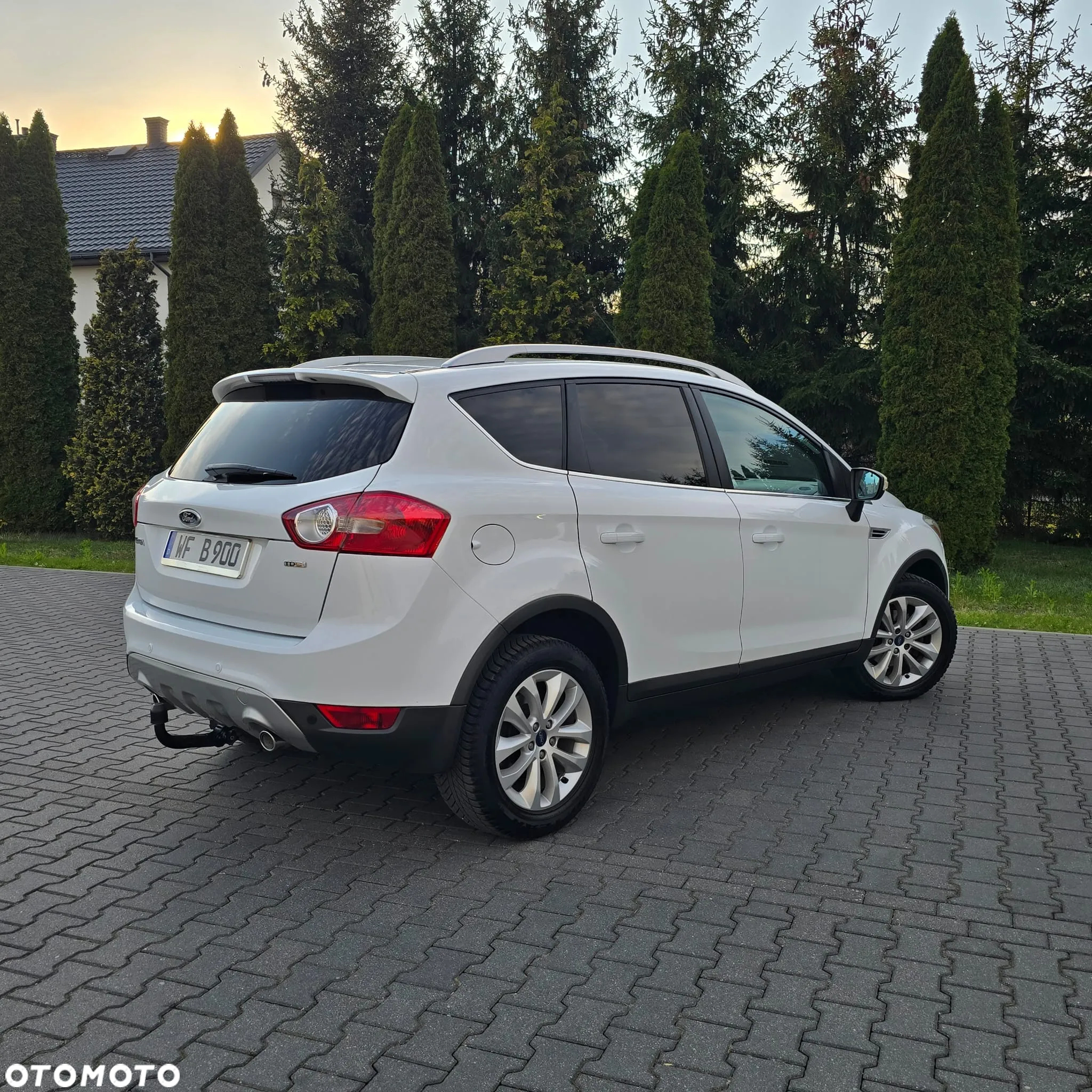 Ford Kuga 2.0 TDCi FWD Titanium - 15