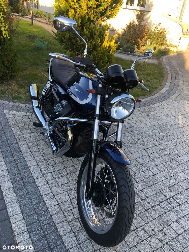 Moto Guzzi V7 - 8