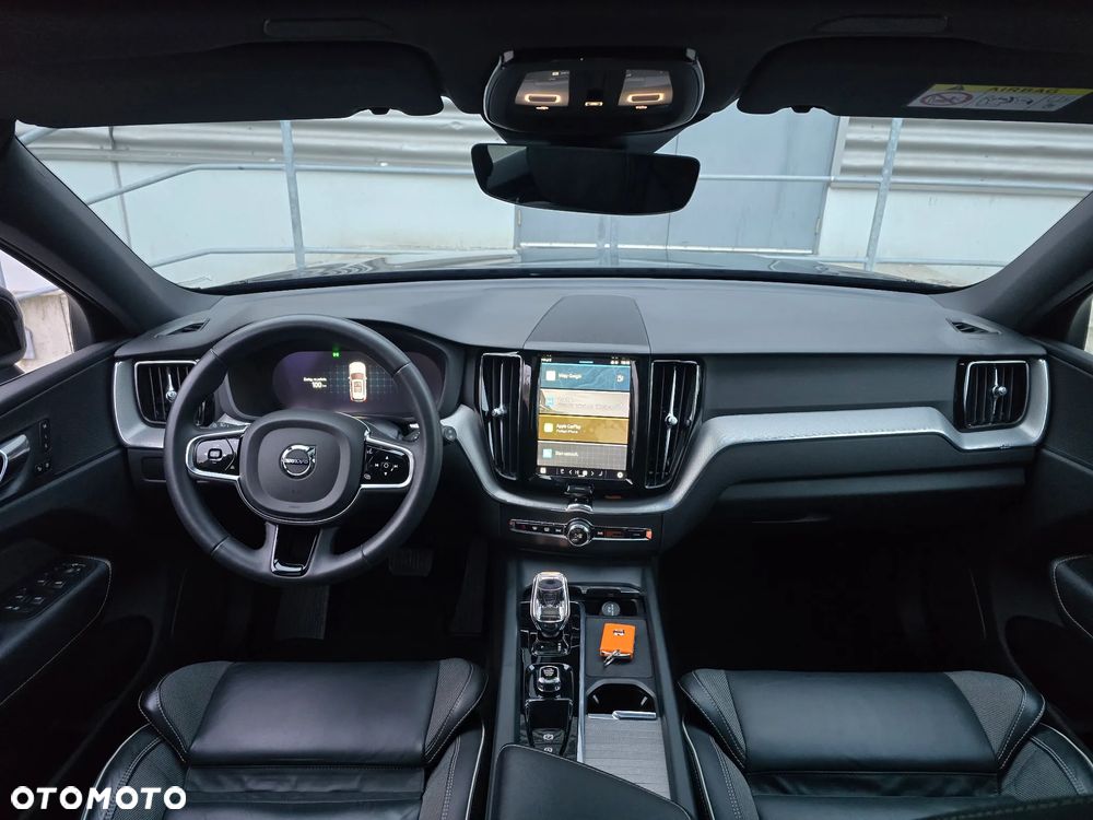 Volvo XC 60 B4 D AWD Plus Bright - 17