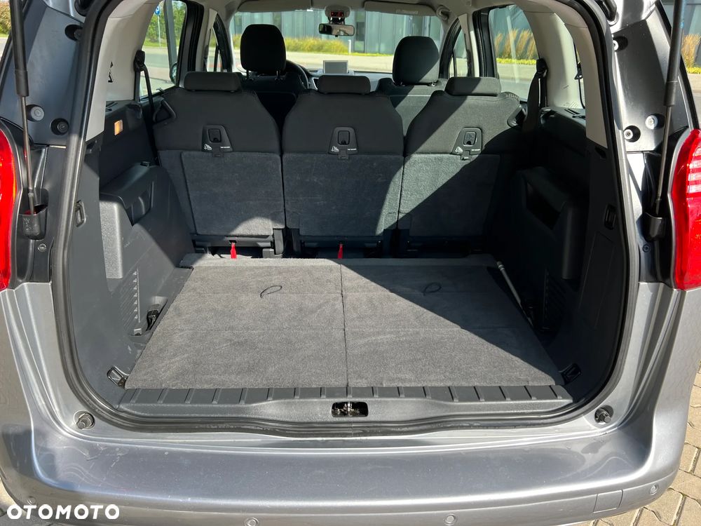 Peugeot 5008 - 16