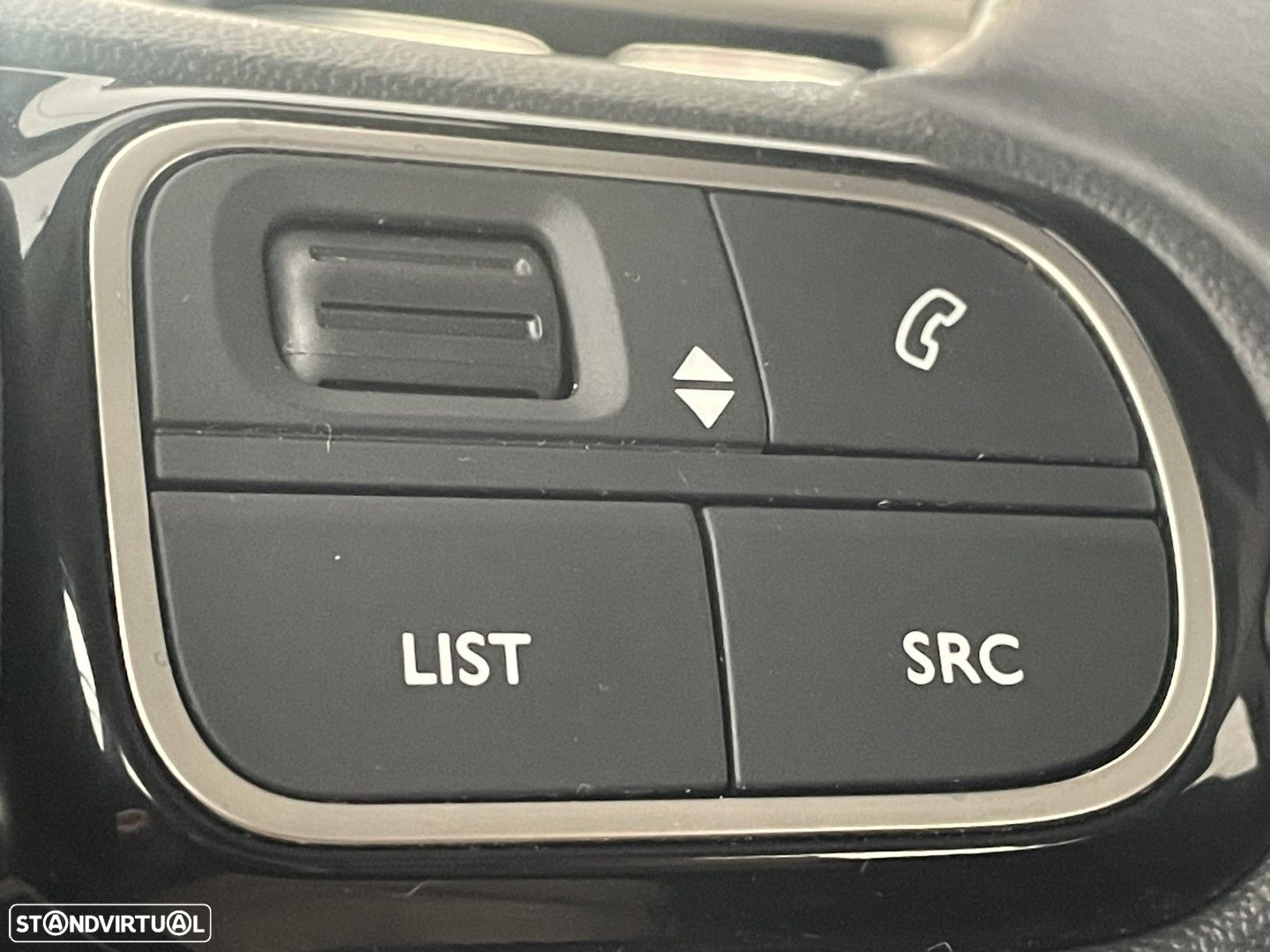 Citroën C3 1.2 PureTech Shine - 31