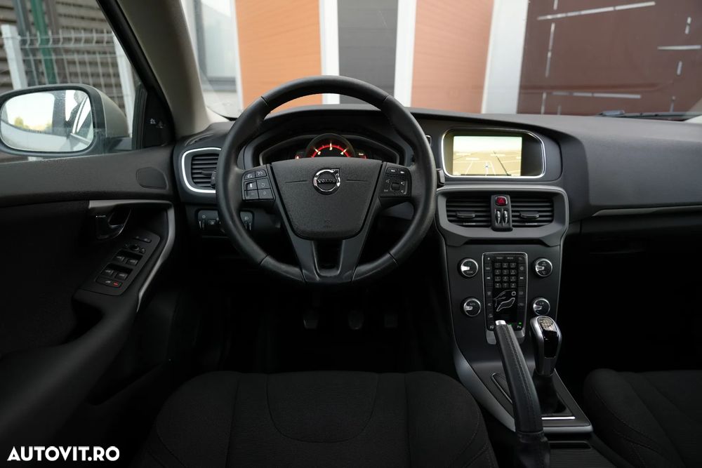 Volvo V40 D2 Plus - 13