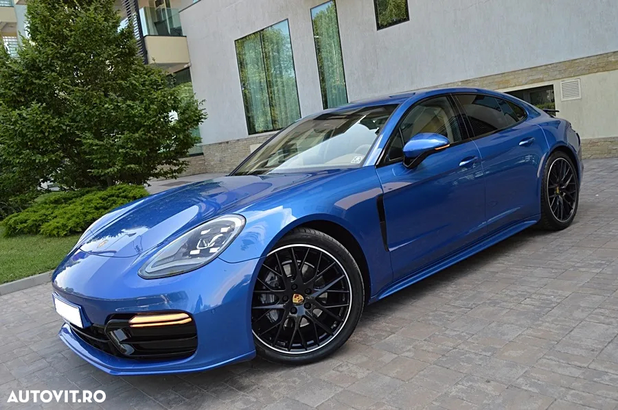 Porsche Panamera 4 - 29