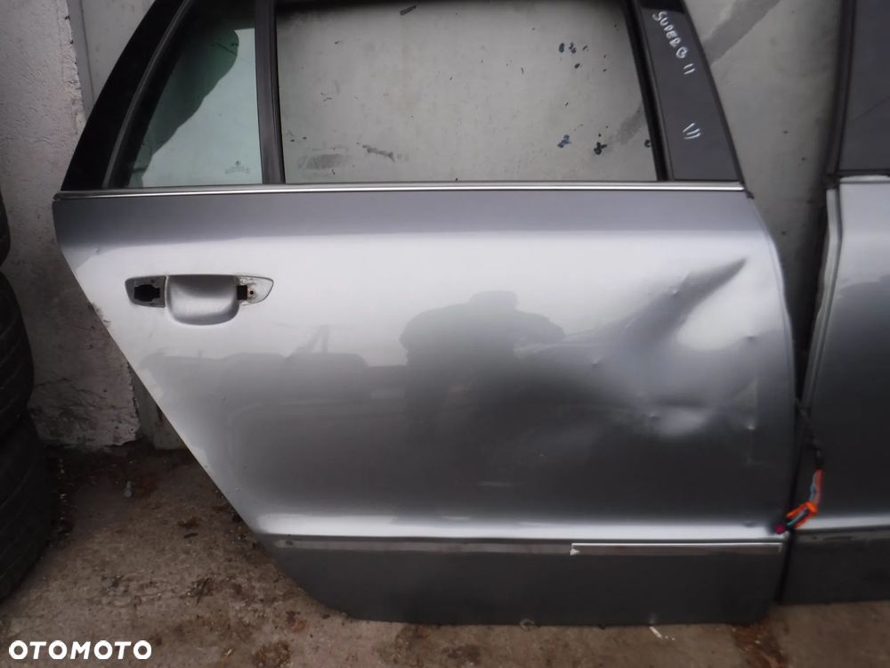 Skoda Superb II 2 kombi drzwi tyl LF8L 2G2G szyba prawe lewe - 6