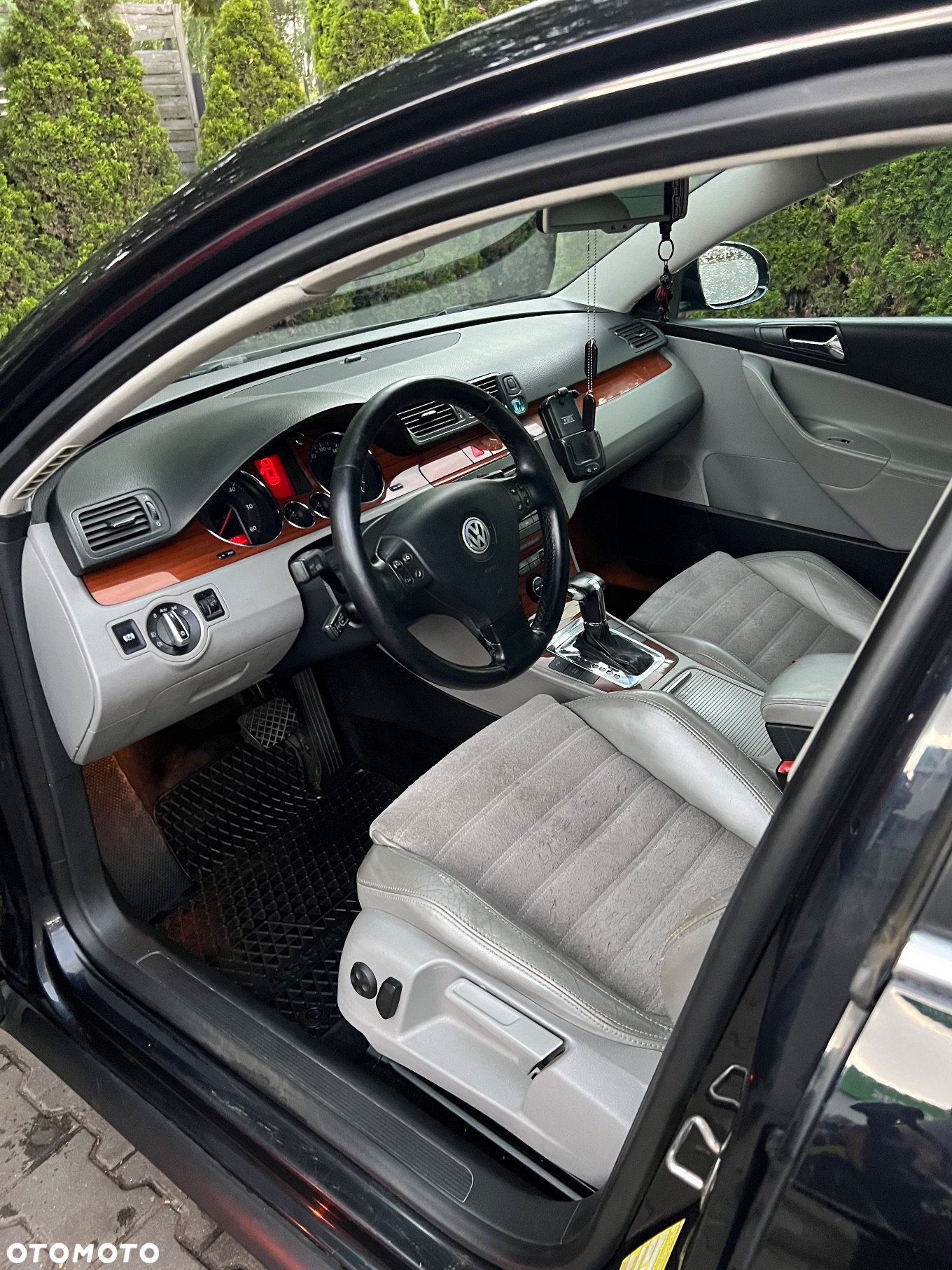 Volkswagen Passat 2.0 TDI Highline DSG - 21