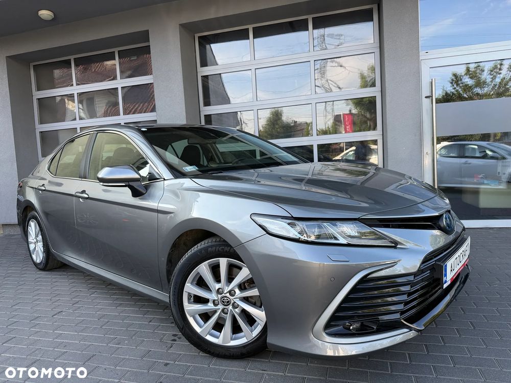 Toyota Camry 2.5 Hybrid Comfort CVT - 23