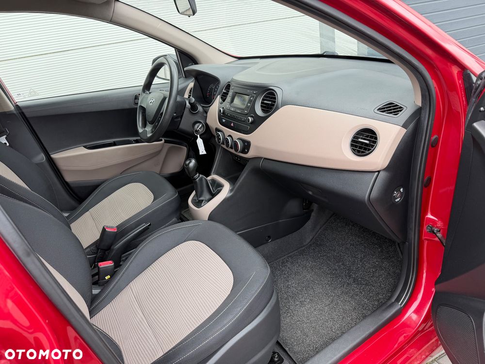 Hyundai i10 1.0 BlueDrive Comfort - 13