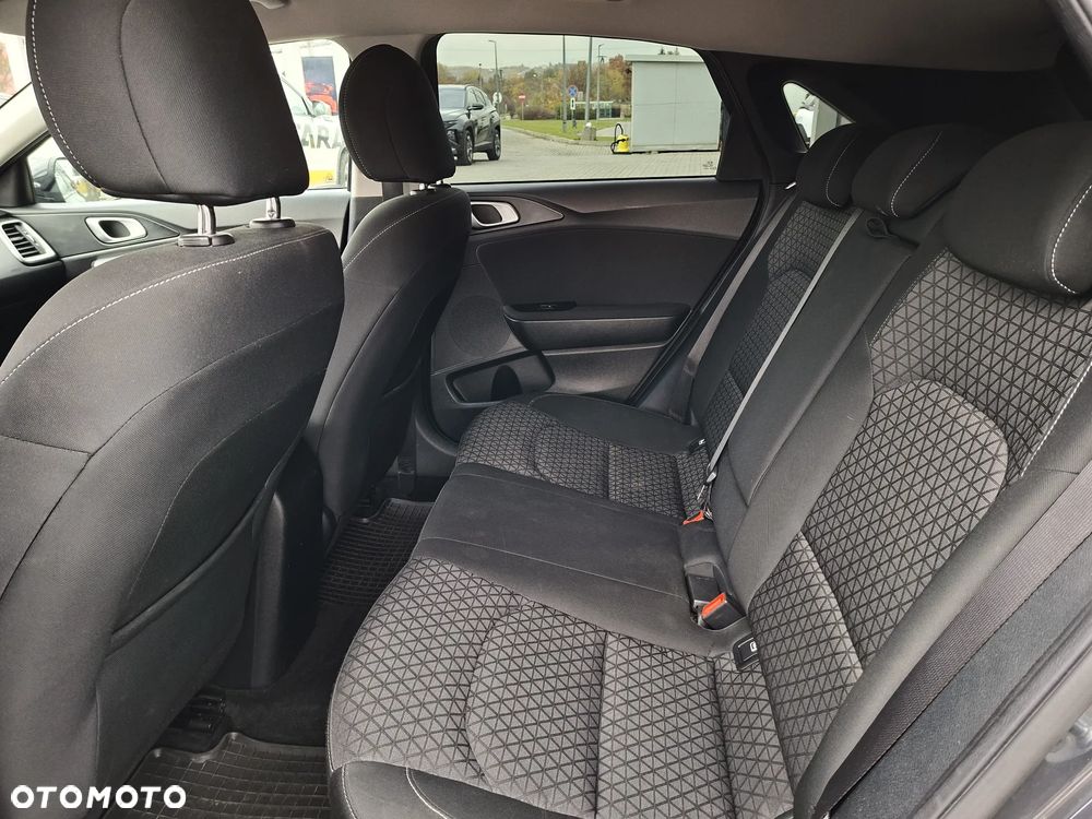 Kia Ceed 1.4 T-GDI M - 14
