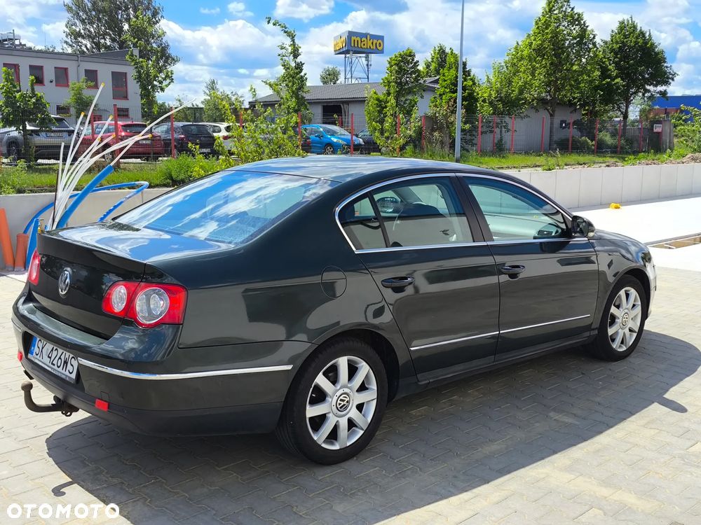 Volkswagen Passat 1.6 Comfortline - 3