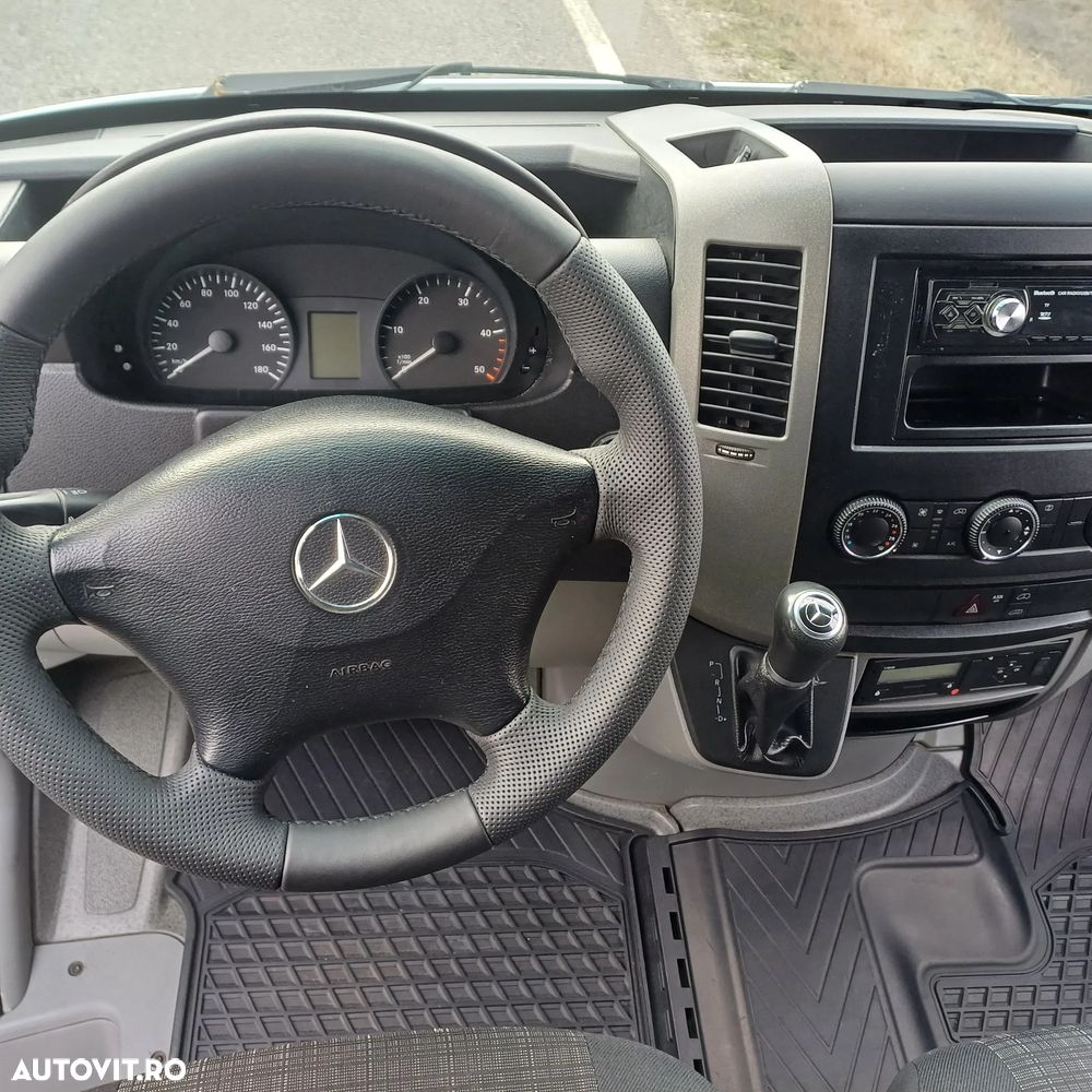 Mercedes-Benz Sprinter - 7