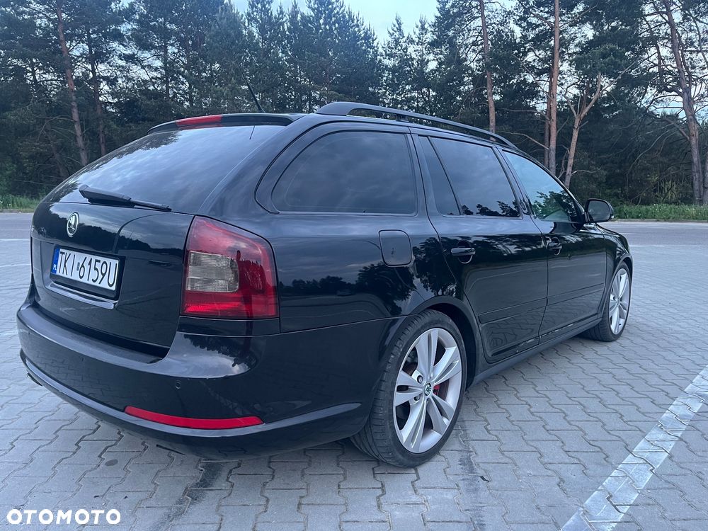 Skoda Octavia 2.0 TDI CR DPF RS - 5