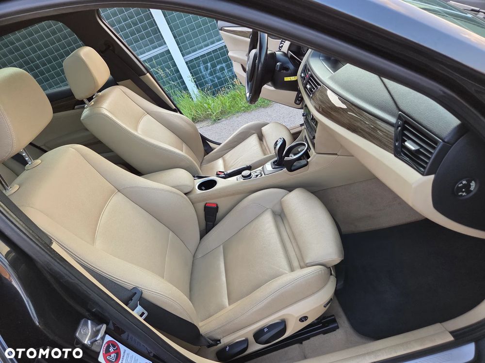 BMW X1 xDrive18d Sport Line - 15