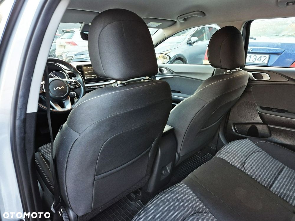 Kia Ceed 1.5 T-GDI M DCT - 15