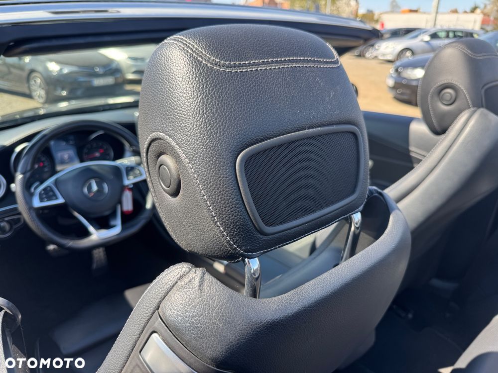 Mercedes-Benz Klasa C 300 9G-TRONIC - 25