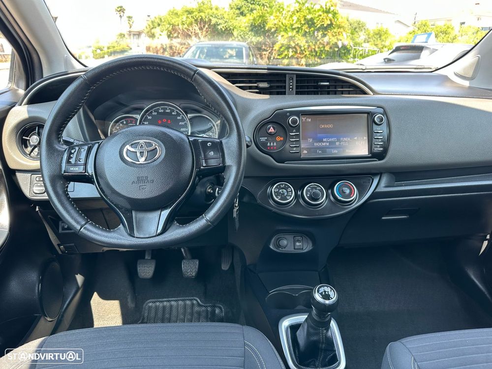 Toyota Yaris 1.0 VVT-i Exclusive - 10