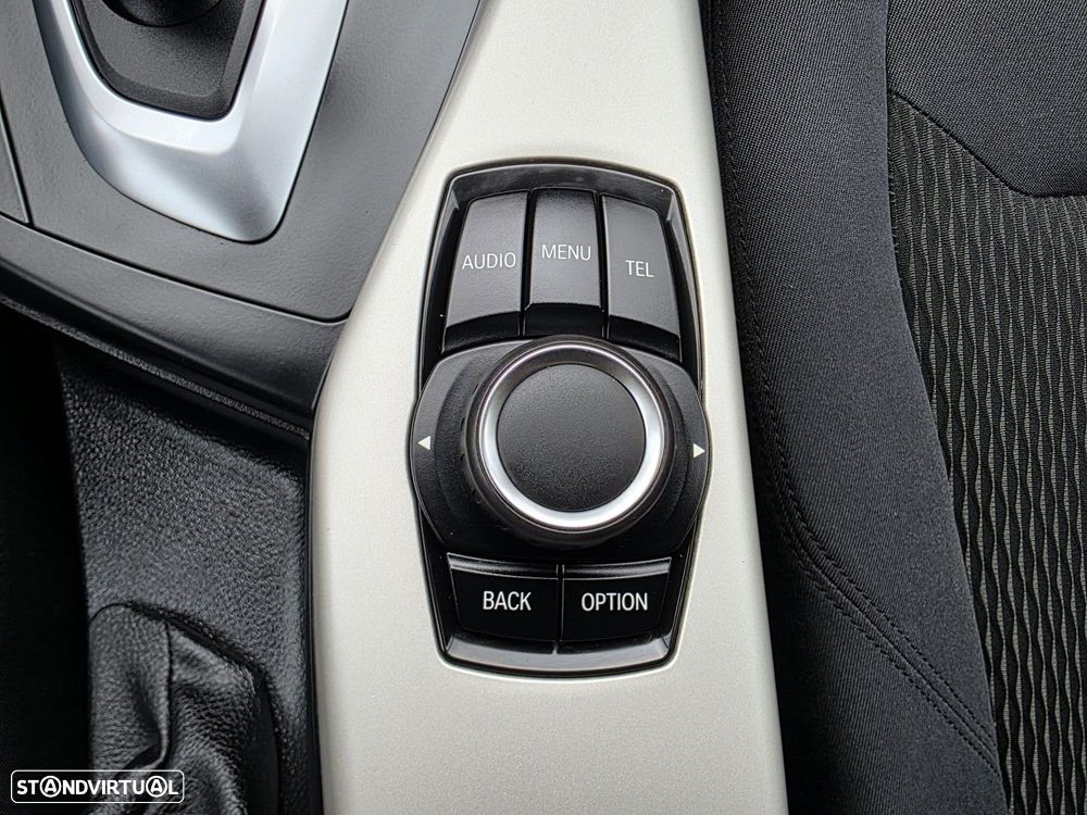 BMW 116 d Advantage Auto - 24
