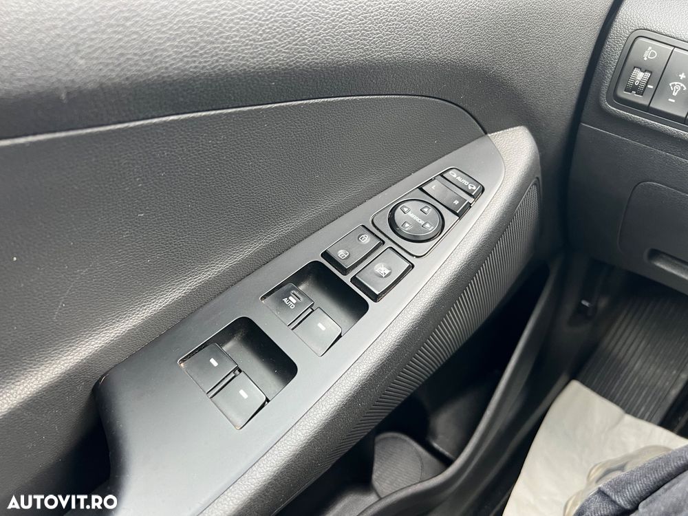 Hyundai Tucson 2.0 CRDI 2WD Style - 22