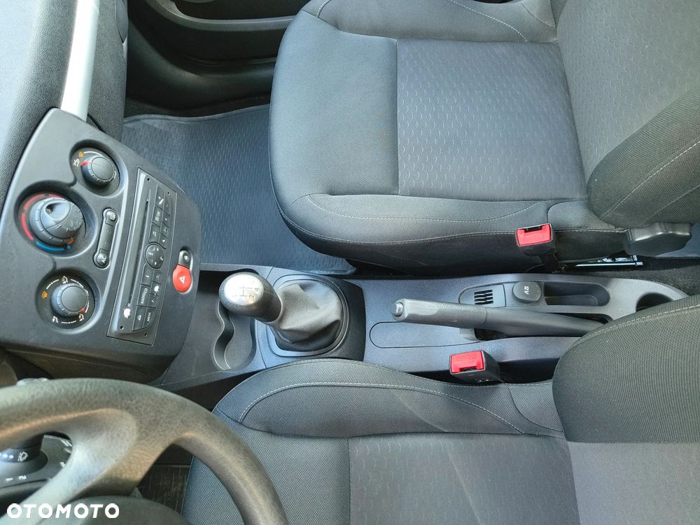 Renault Clio 1.5 dCi Alize - 11