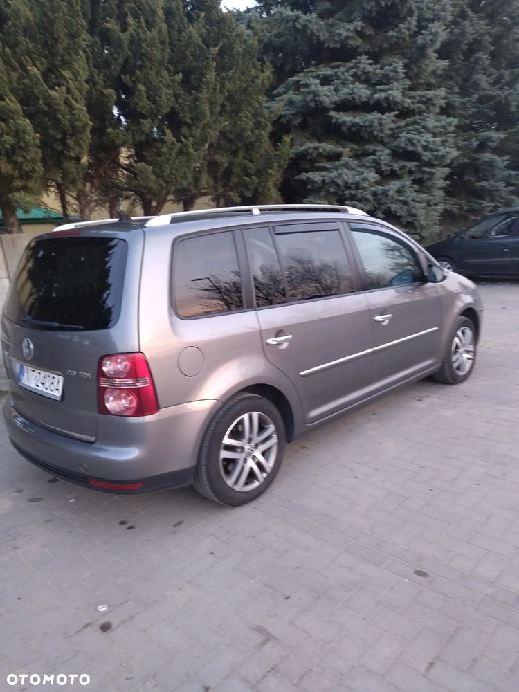 Volkswagen Touran 2.0 TDI DPF Comfortline Perfectline - 2