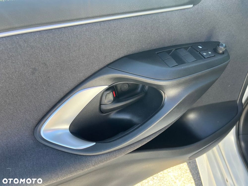 Toyota Yaris 1.5 Comfort - 23