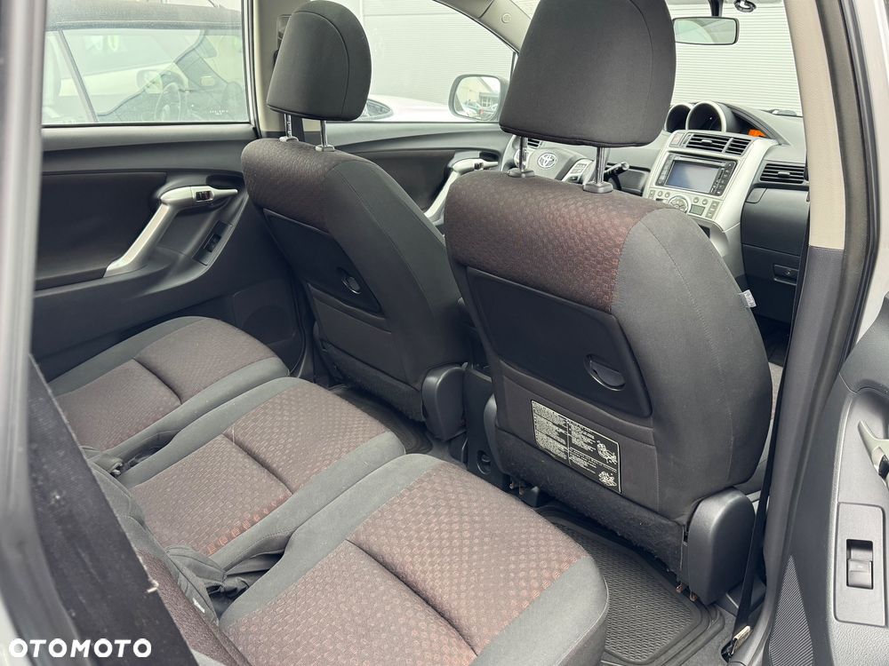 Toyota Verso 2.0 D-4D - 7