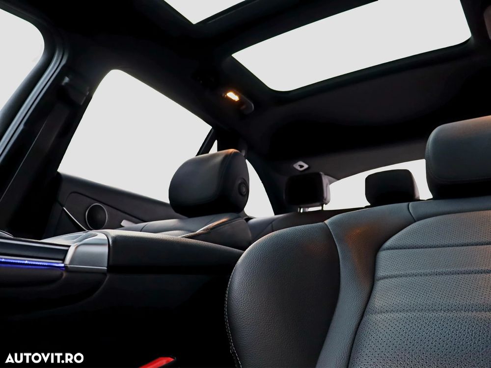 Mercedes-Benz GLC 300 e 4MATIC - 32