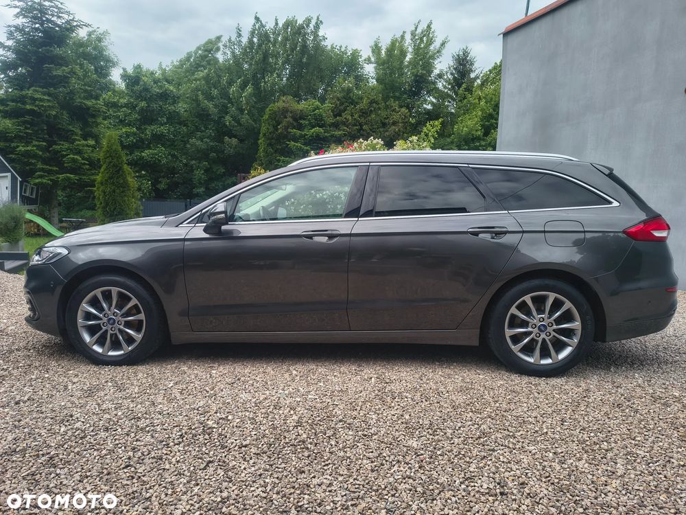 Ford Mondeo 2.0 EcoBlue Titanium - 24