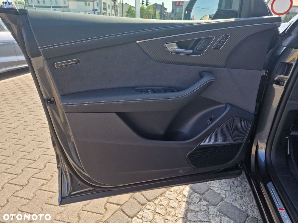 Audi RS Q8 - 23