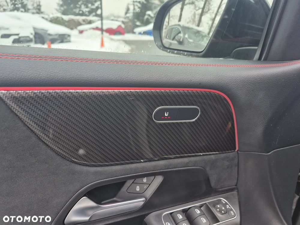 Mercedes-Benz GLB 200 AMG Line 7G-DCT - 20