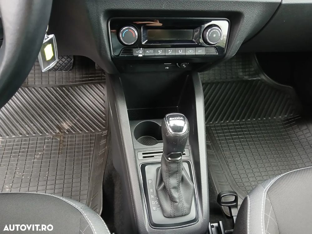 Skoda Fabia - 9
