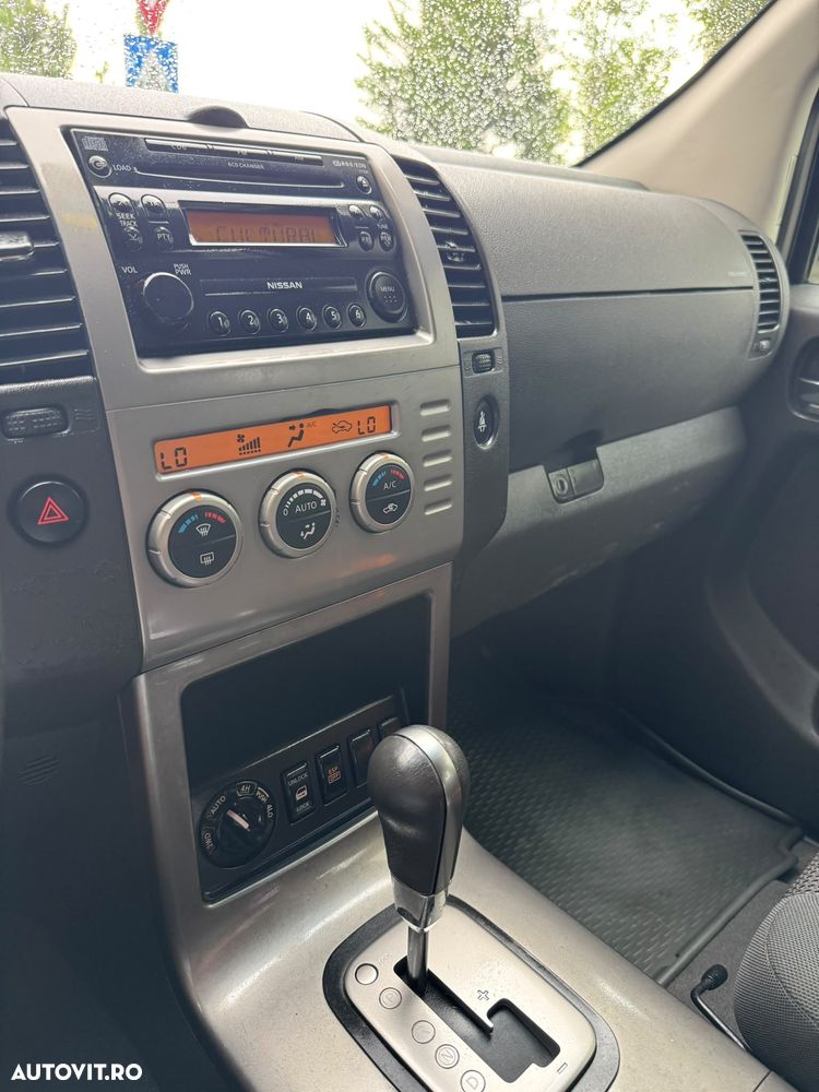 Nissan Pathfinder - 6