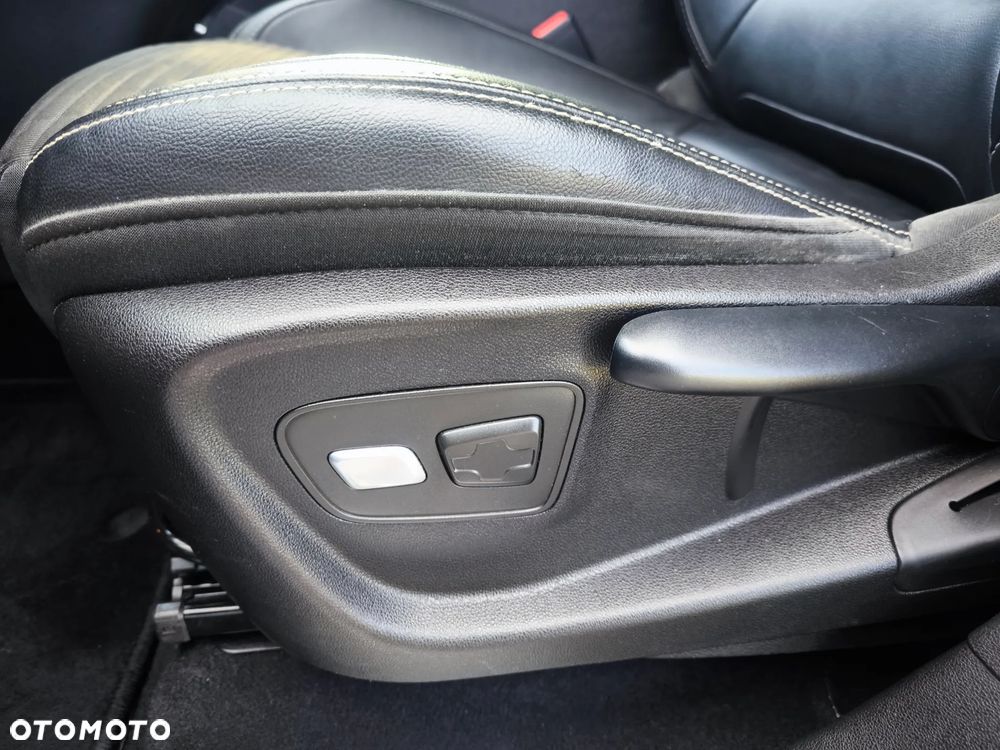 Renault Scenic TCe 140 GPF EDC BOSE EDITION - 27
